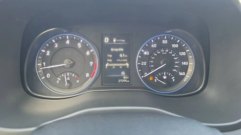 2023 Hyundai KONA SEL