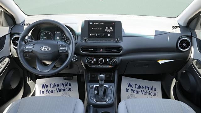 2023 Hyundai KONA SEL