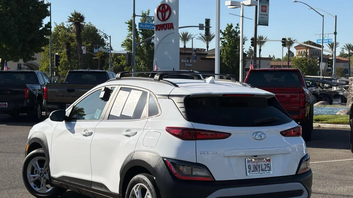 2023 Hyundai KONA SEL
