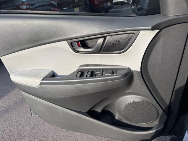 2023 Hyundai Kona - $17,397