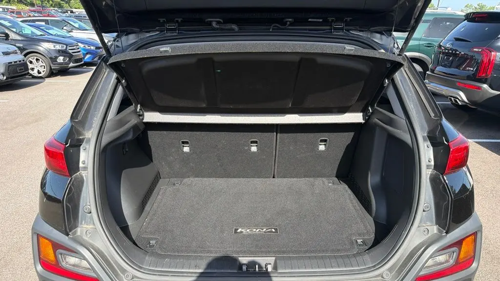 2021 Hyundai KONA SEL Plus