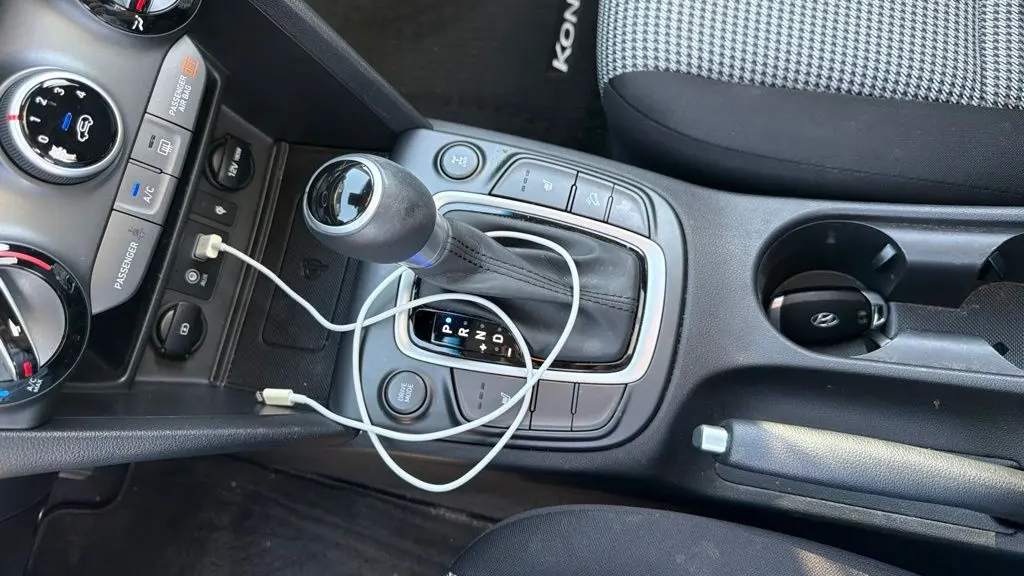 2021 Hyundai KONA SEL Plus