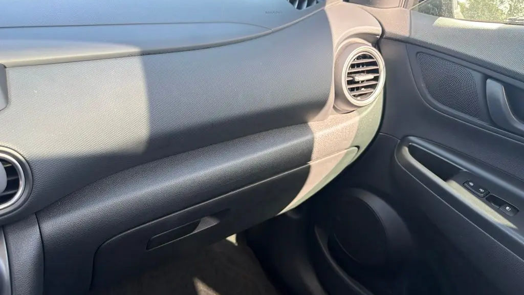2021 Hyundai KONA SEL Plus