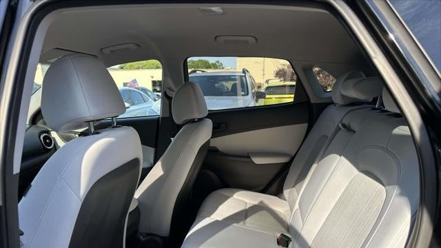 2023 Hyundai KONA SEL