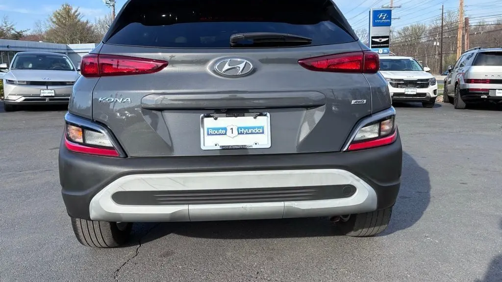 2023 Hyundai KONA SEL