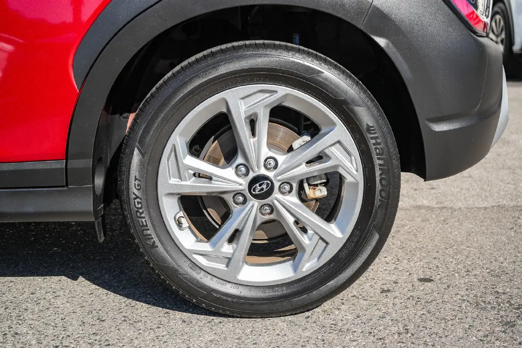 2023 Hyundai Kona - $19,495