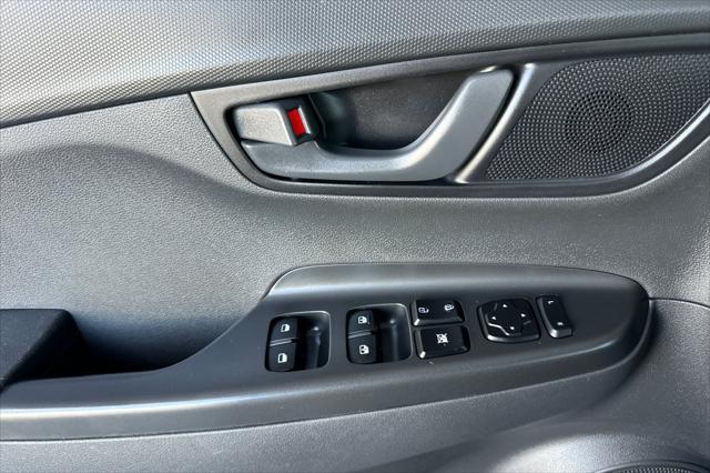 2023 Hyundai Kona - $21,921