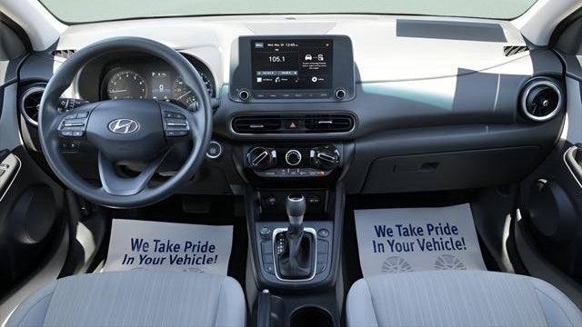 2023 Hyundai KONA SEL