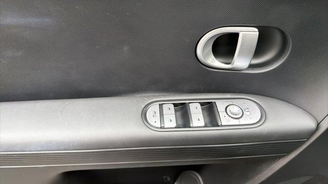 2023 Hyundai IONIQ 5 SE