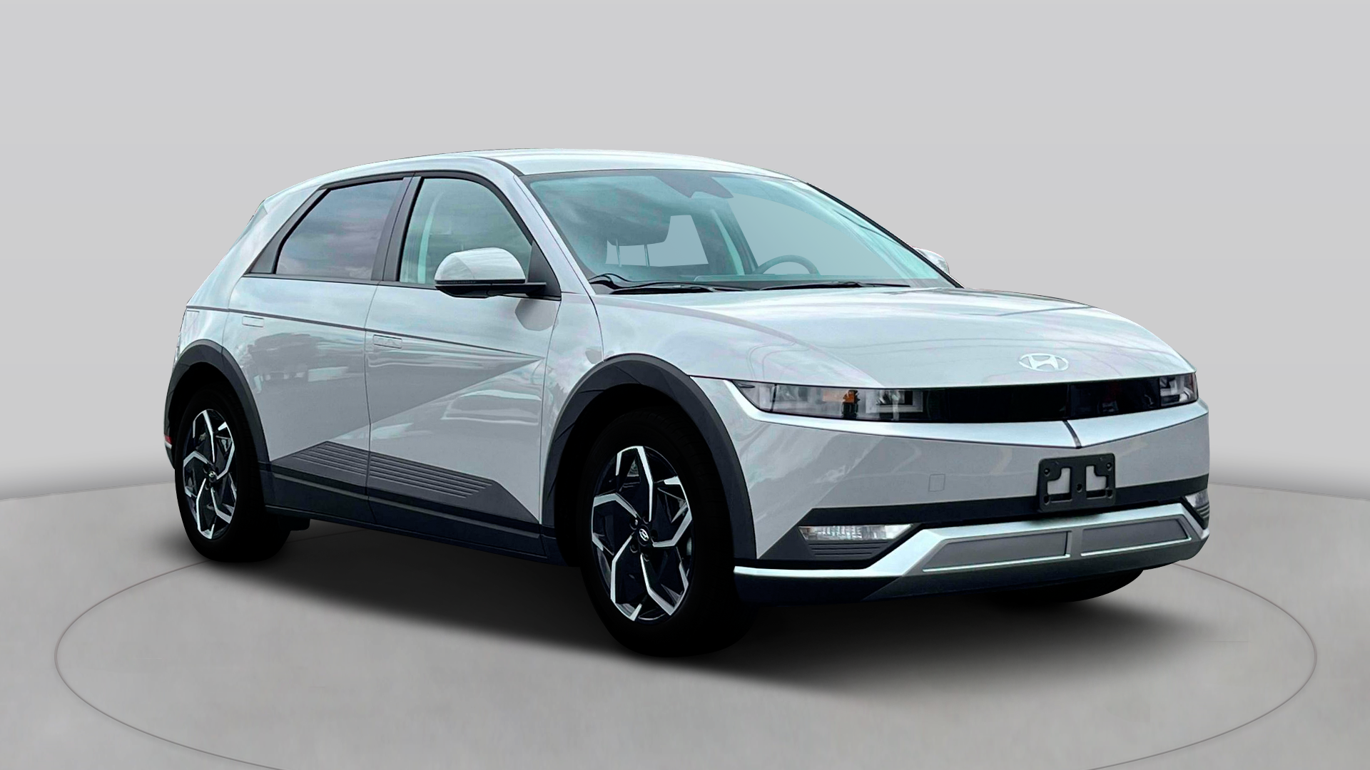 2024 Hyundai IONIQ 5 SE Standard Range