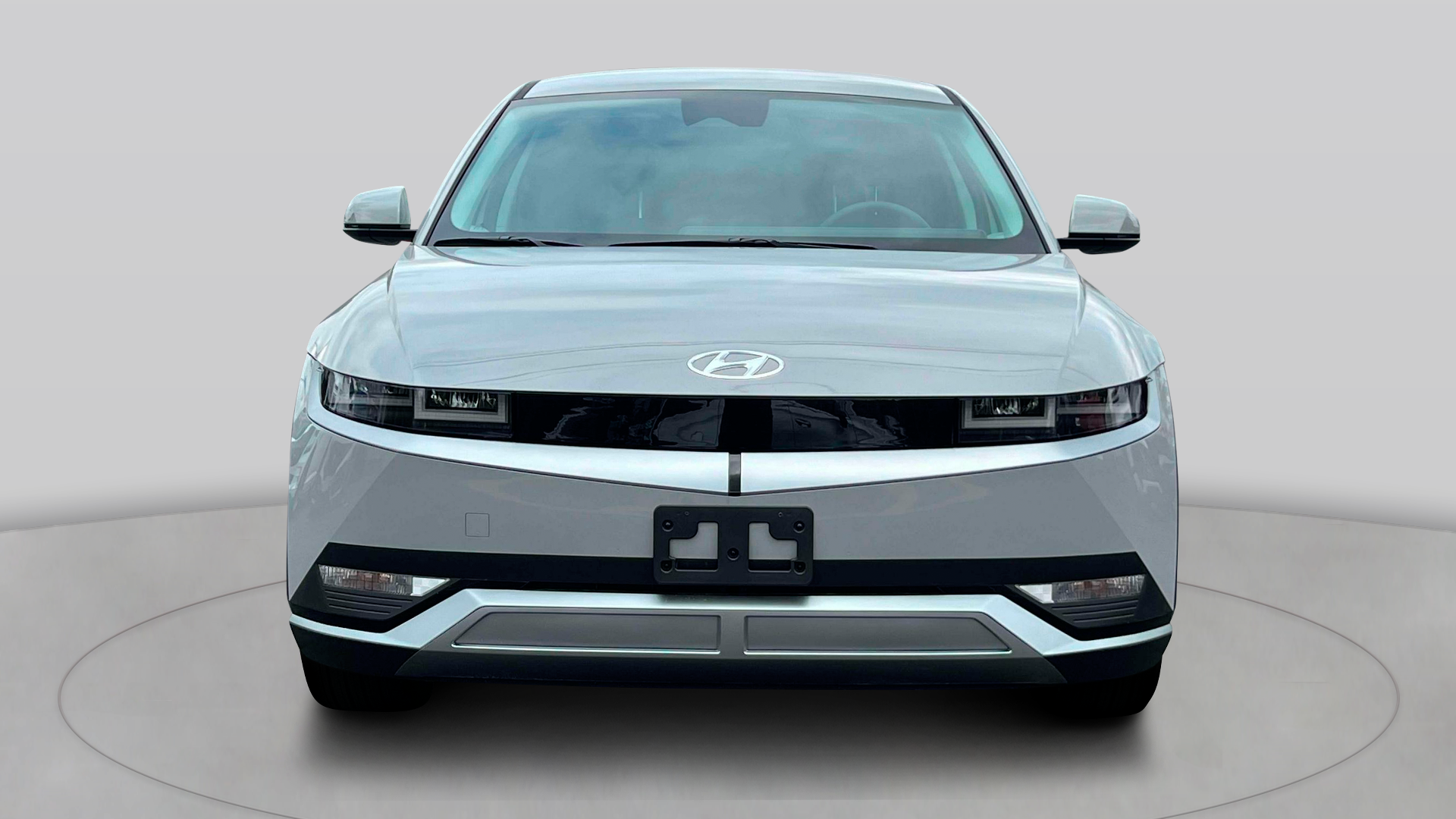 2024 Hyundai IONIQ 5 SE Standard Range