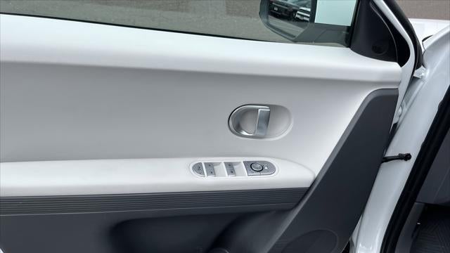 2024 Hyundai IONIQ 5 SE