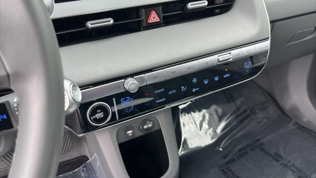 2024 Hyundai IONIQ 5 SE