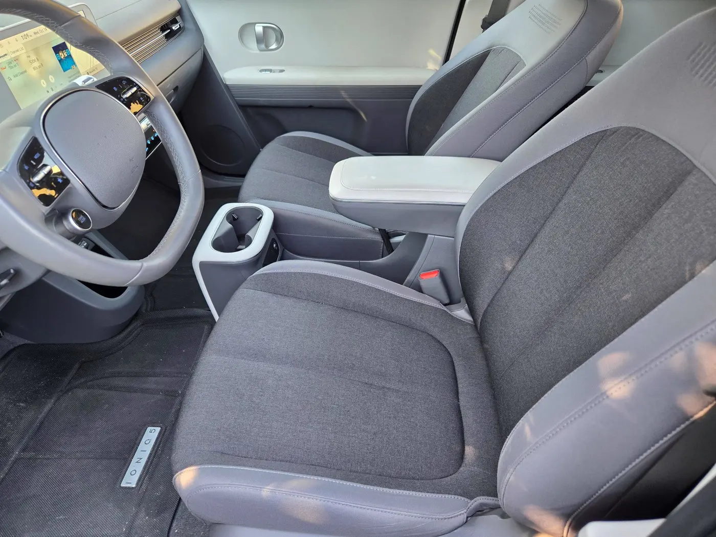2024 Hyundai Ioniq - $23,614