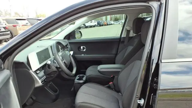 2023 Hyundai IONIQ 5 SE