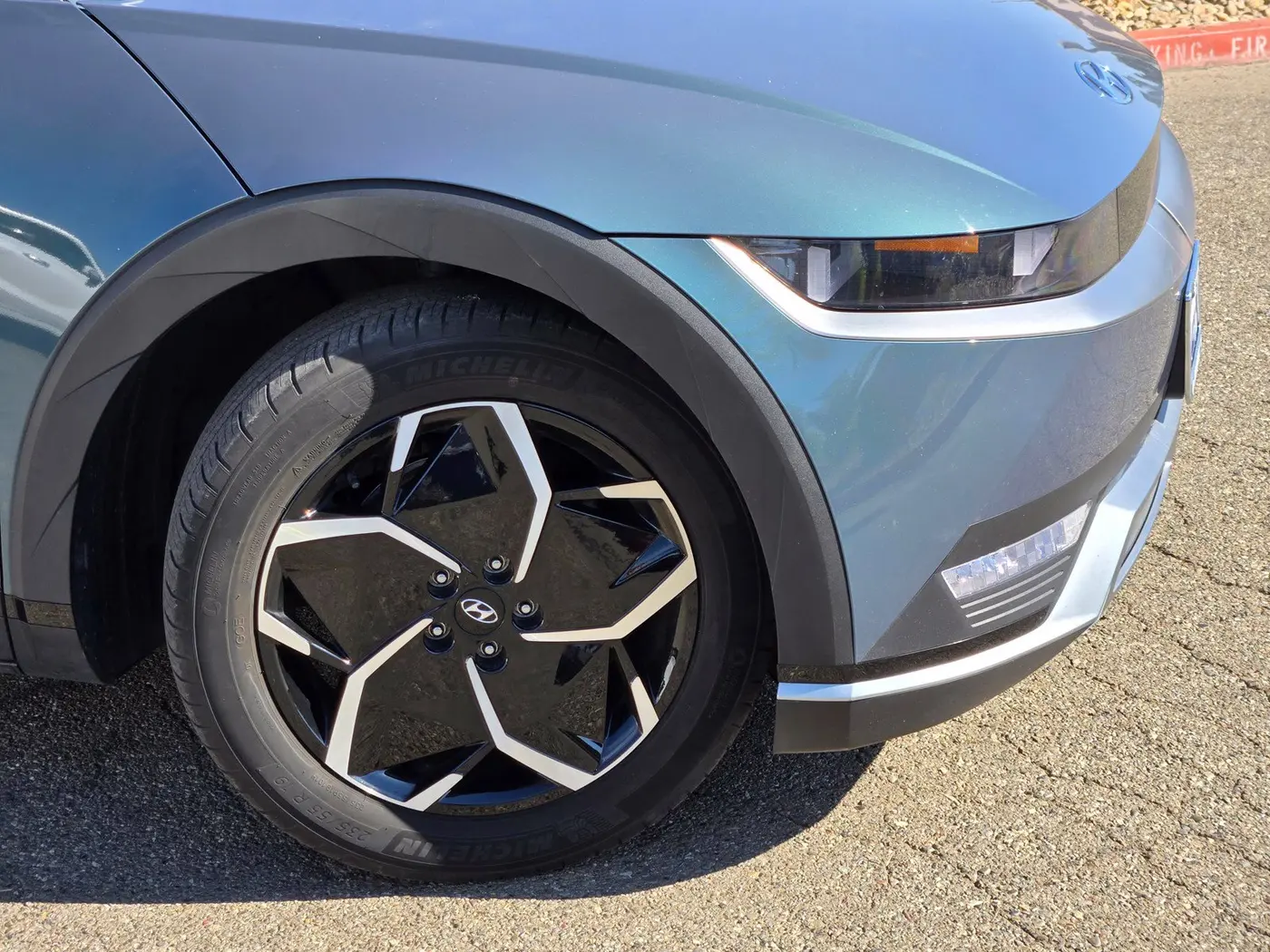 2023 Hyundai Ioniq - $24,263