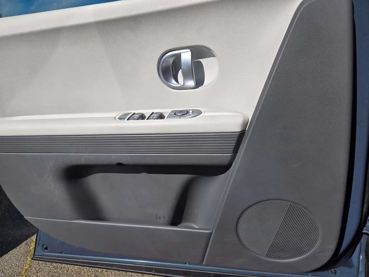 2023 Hyundai Ioniq - $24,263