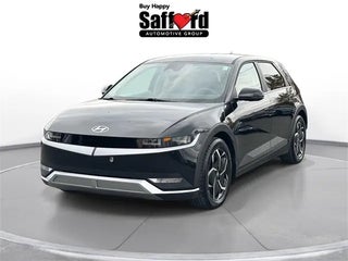 2022 Hyundai IONIQ 5 with Phantom Black Exterior