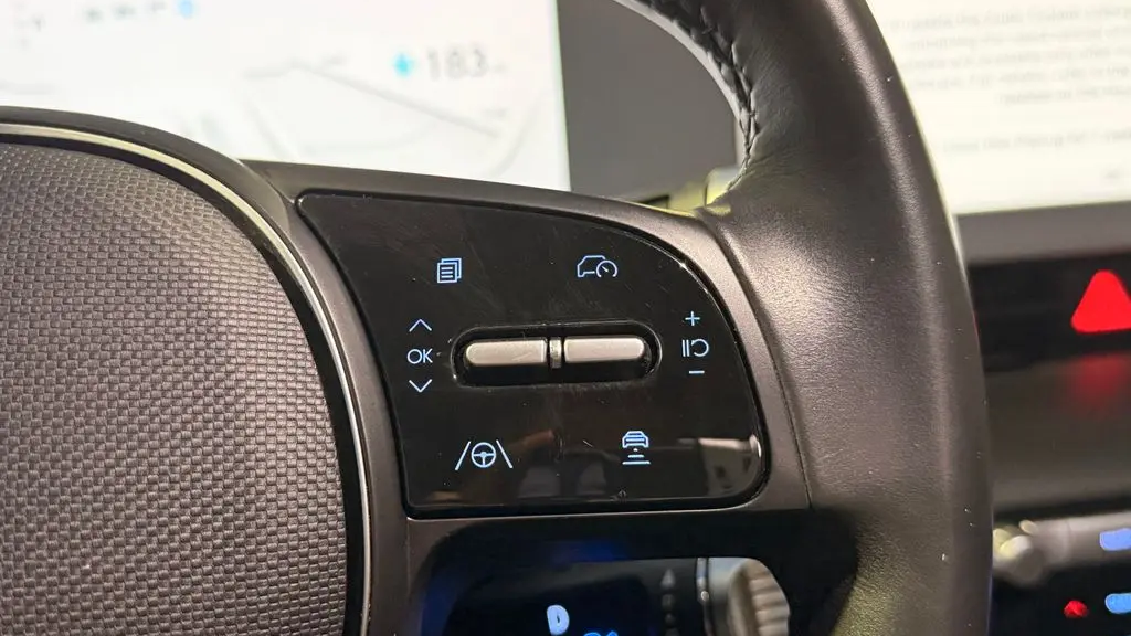 2023 Hyundai IONIQ 5 SE