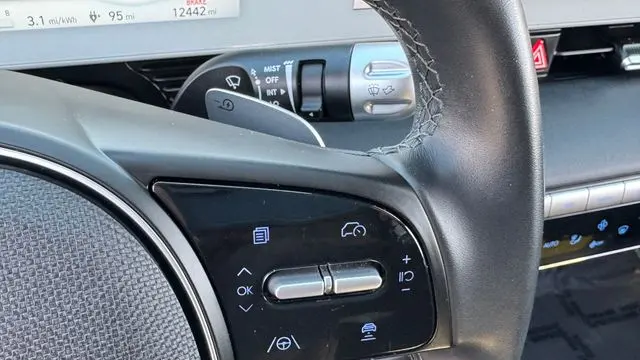 2024 Hyundai IONIQ 5 SE