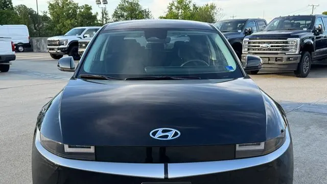 2024 Hyundai IONIQ 5 SE