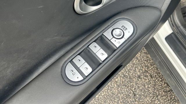 2024 Hyundai IONIQ 5 SE