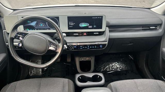 2024 Hyundai IONIQ 5 SE