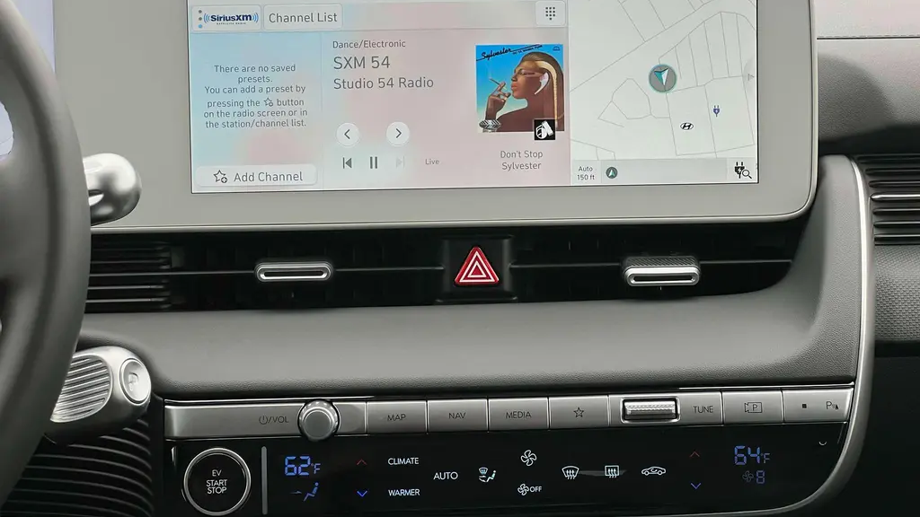 2024 Hyundai IONIQ 5 SE