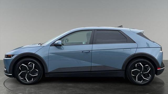 2024 Hyundai IONIQ 5 SE
