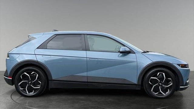 2024 Hyundai IONIQ 5 SE