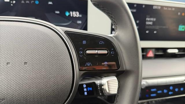 2024 Hyundai IONIQ 5 SE