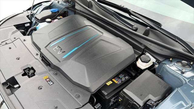 2024 Hyundai IONIQ 5 SE