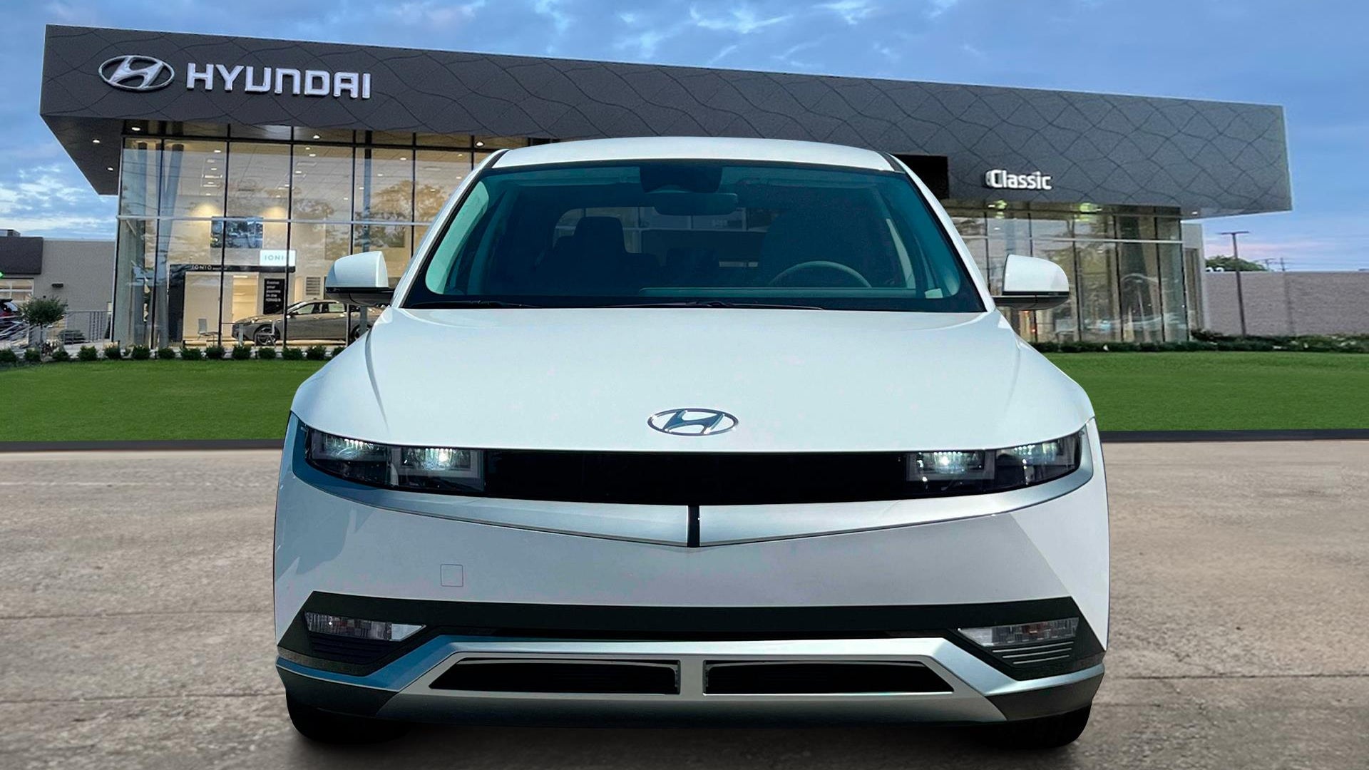 2024 Hyundai IONIQ 5 SE