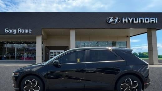 2024 Hyundai IONIQ 5 SE