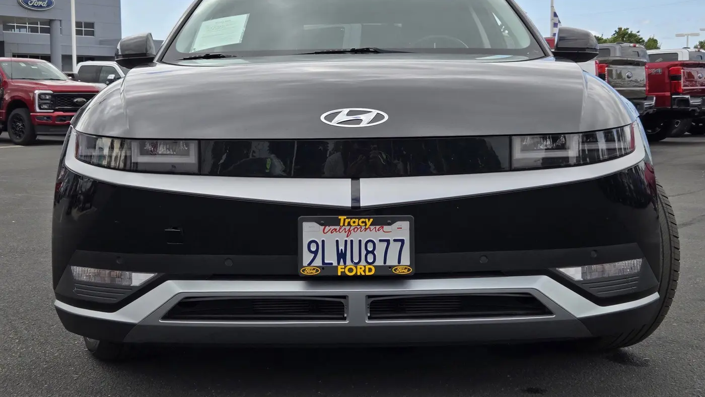 2024 Hyundai IONIQ 5 SEL