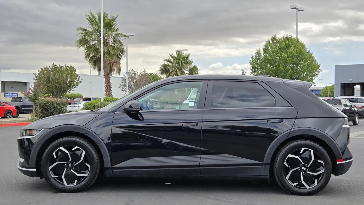 2024 Hyundai IONIQ 5 SEL