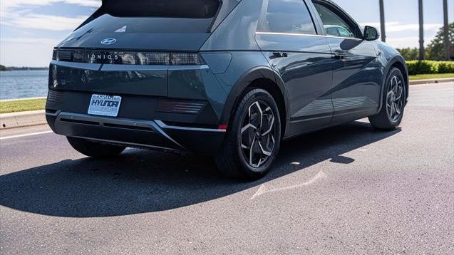 2024 Hyundai IONIQ 5 SEL