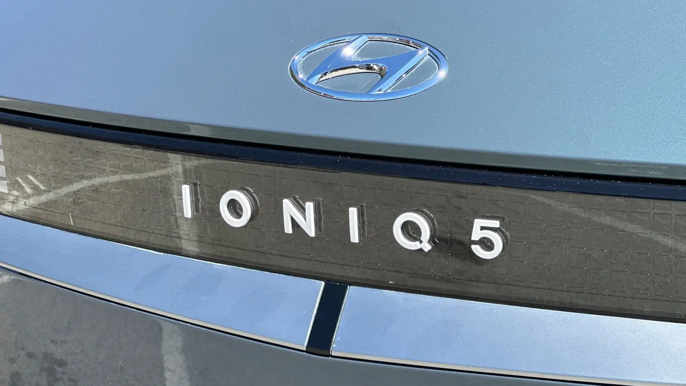 2024 Hyundai IONIQ 5 SEL