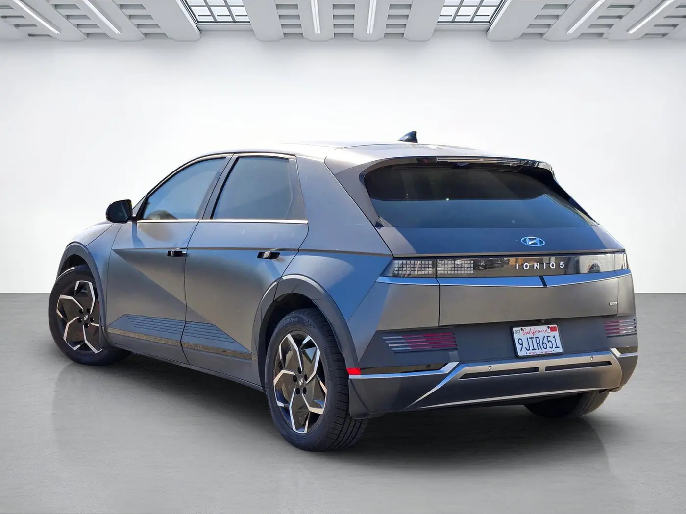 2023 Hyundai Ioniq - $23,896
