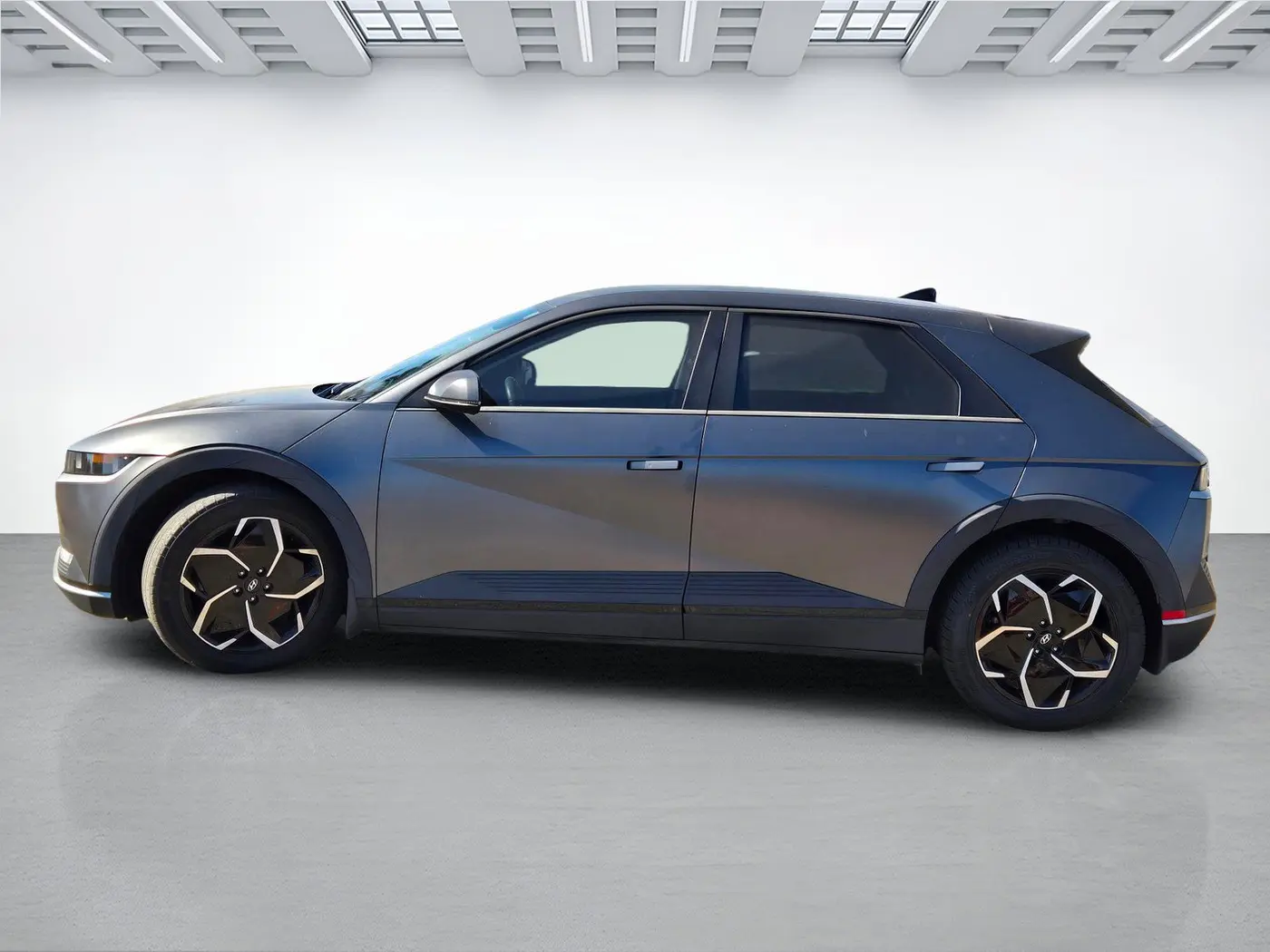 2023 Hyundai Ioniq - $23,896