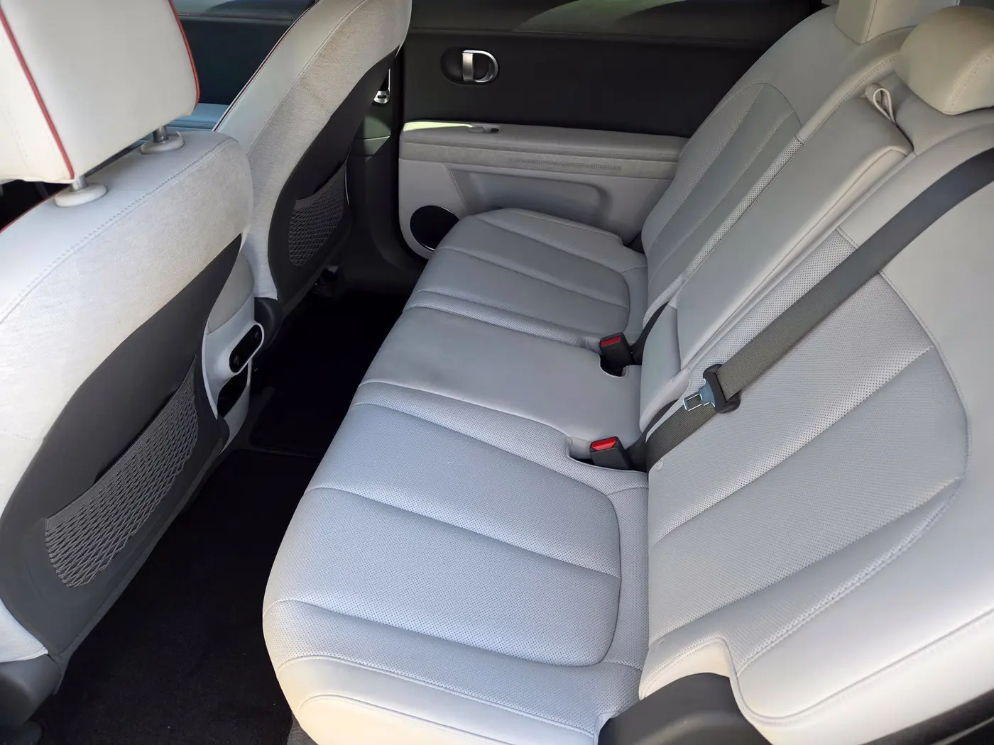 2023 Hyundai Ioniq - $23,896