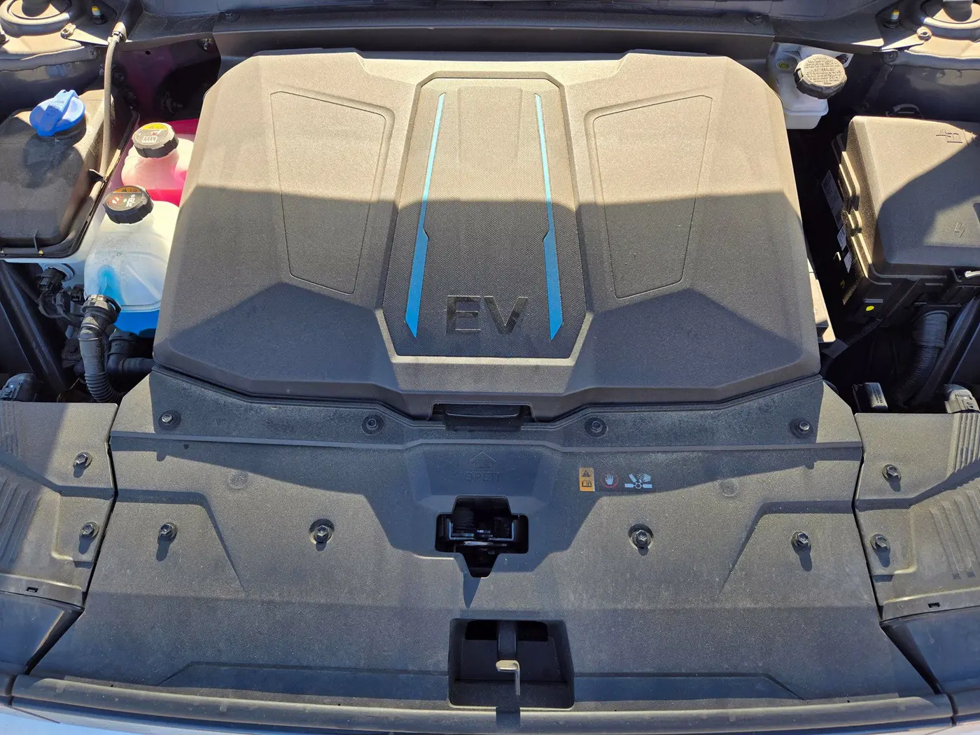 2023 Hyundai Ioniq - $23,896