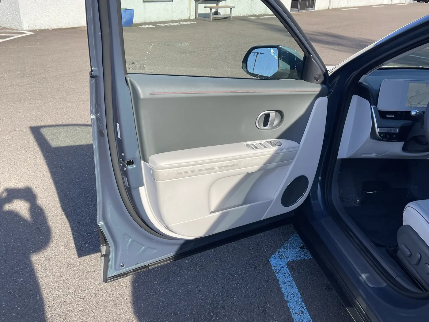 2023 Hyundai Ioniq - $27,235