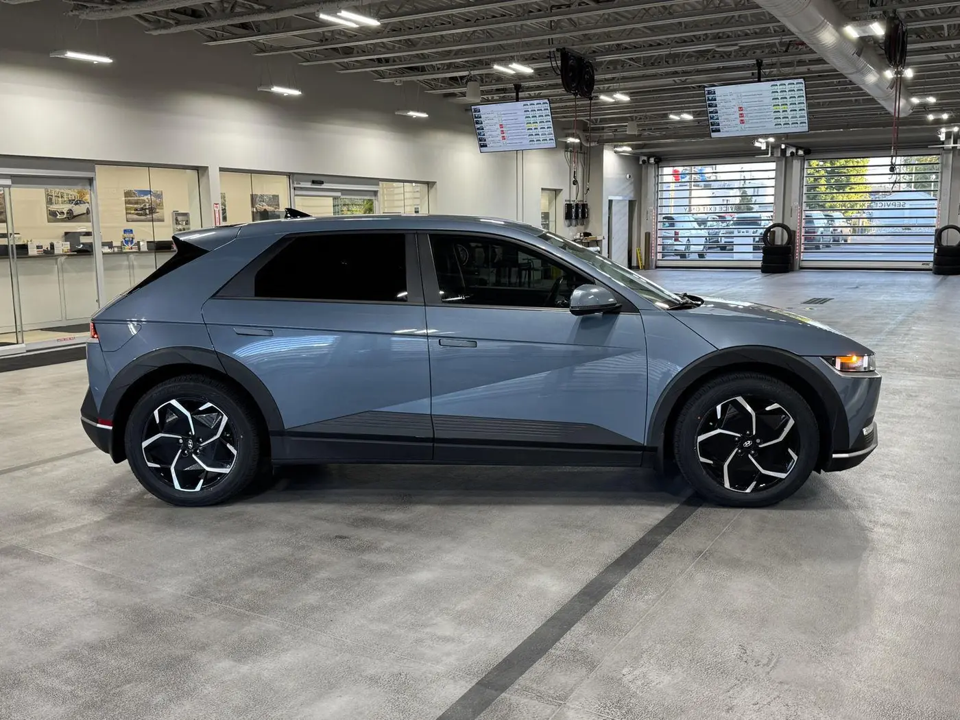 2023 Hyundai Ioniq - $28,998