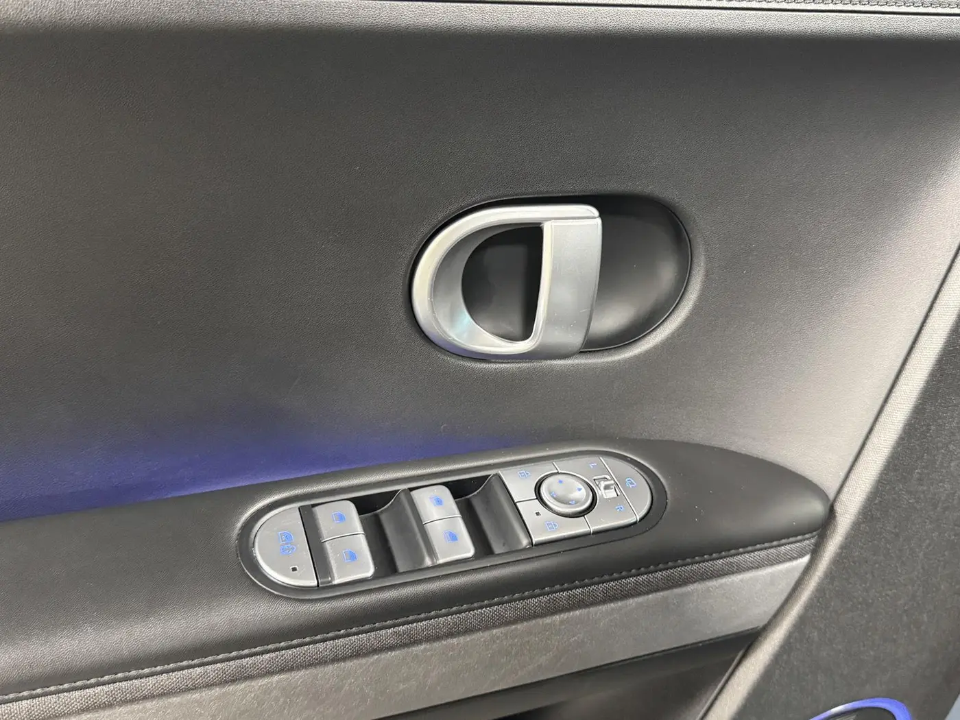 2023 Hyundai Ioniq - $28,998