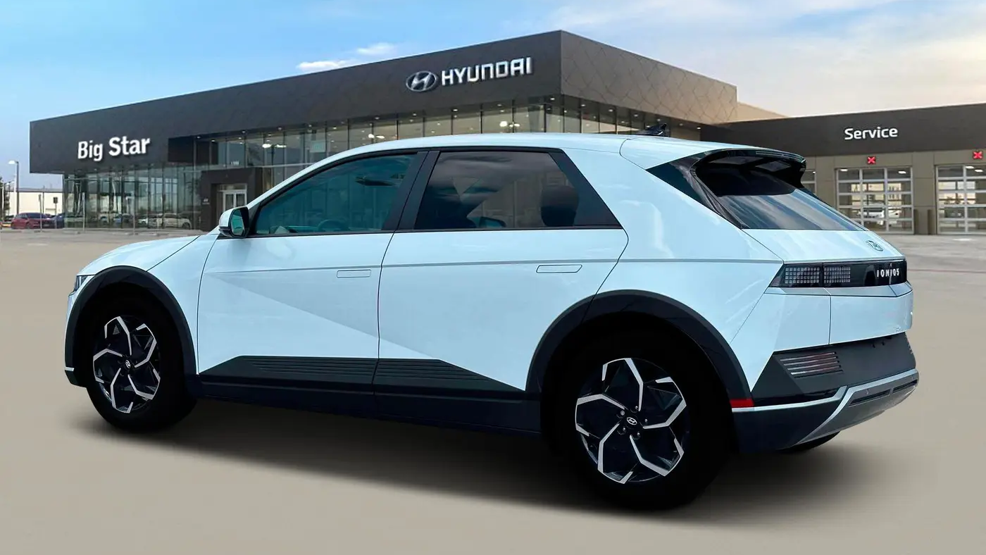2024 Hyundai IONIQ 5 SEL