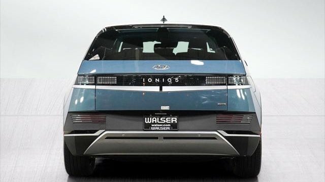 2024 Hyundai IONIQ 5 SEL