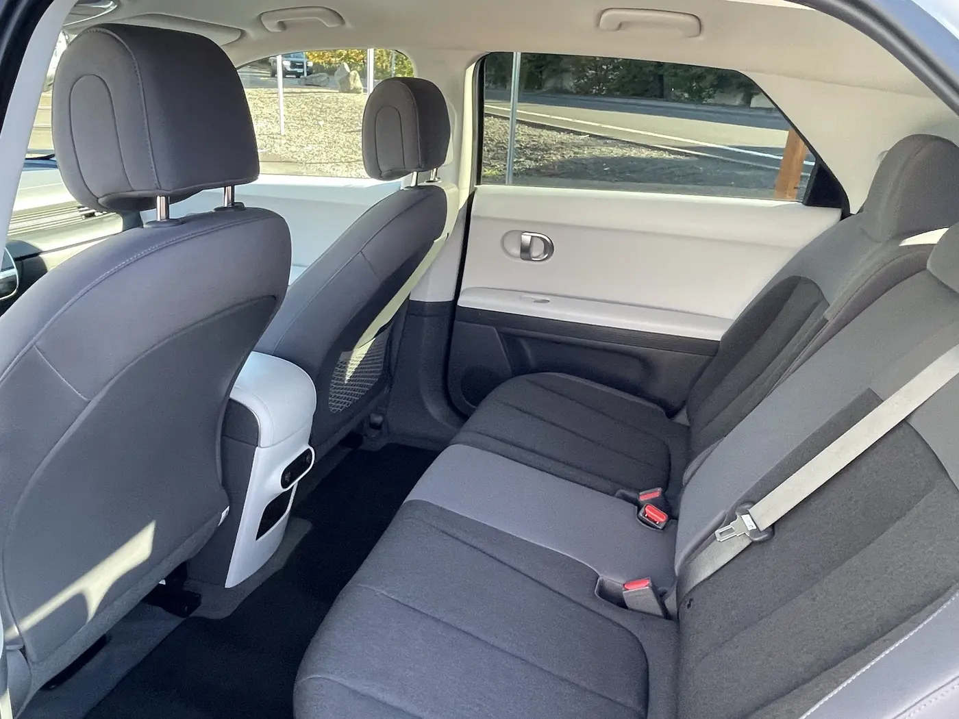2024 Hyundai Ioniq - $28,082