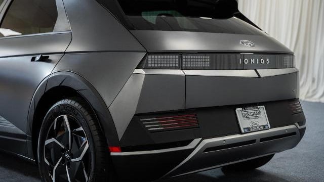 2024 Hyundai IONIQ 5 SEL