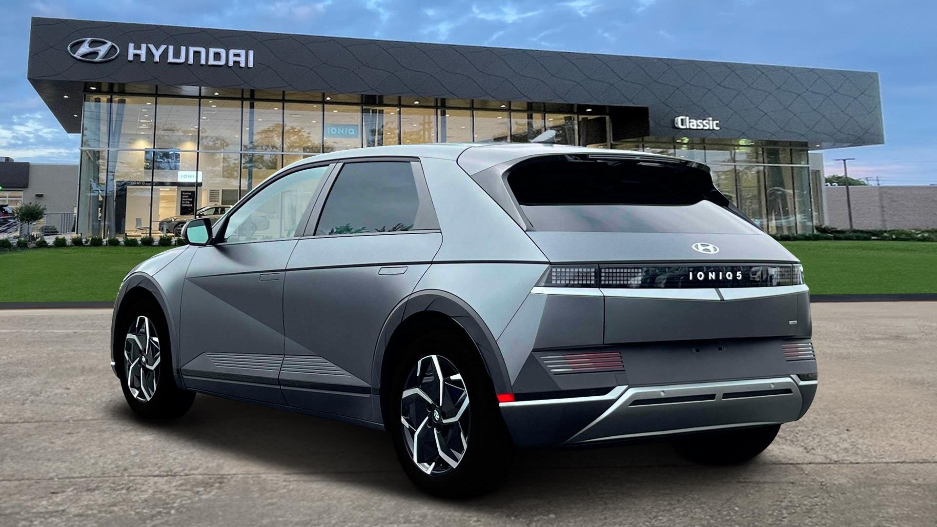 2024 Hyundai IONIQ 5 SEL